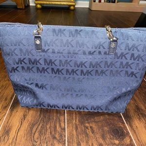 MK PURSE